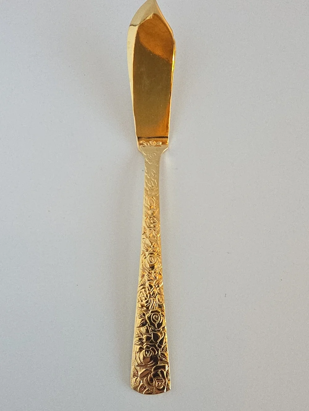 N.Y.M.CO. CELLINI ROMANESQUE Gold Electroplate 1968 Master Butter Knife